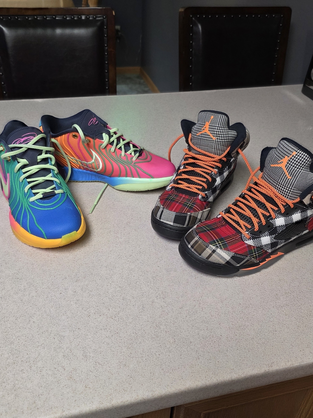 Jordan BIG 7 Kids Multicolor Sneakers in Blue, Pink, Green & Orange ! AND LABRON